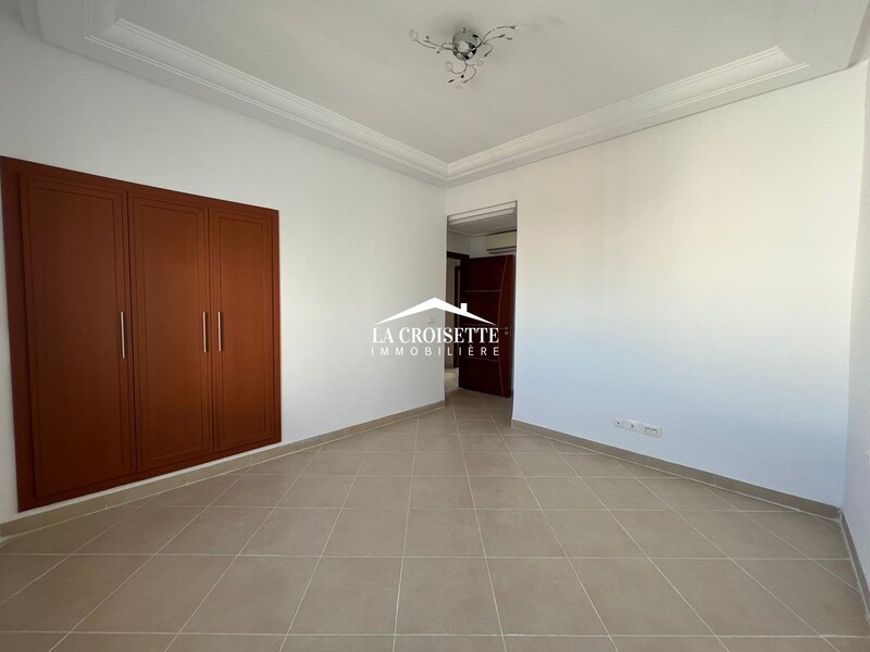 Appartement S+4 avec Chambre de service aux Jardins de Carthage